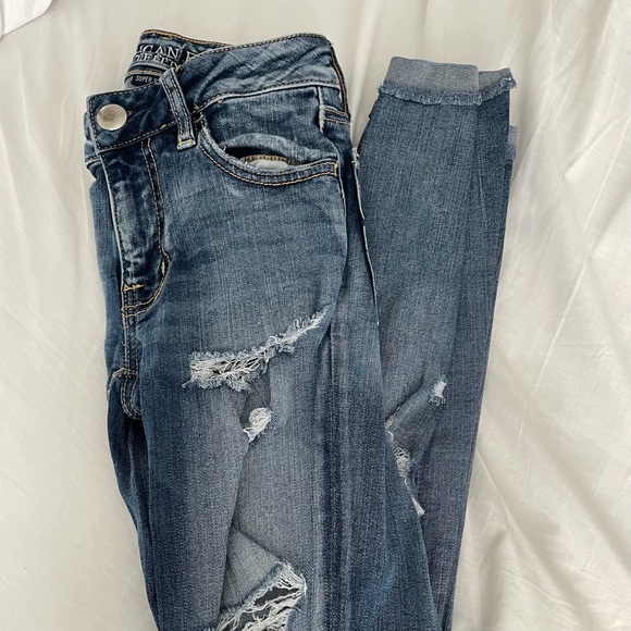America Eagle Outfitters Cropped Jeans - Picture 2 of 5